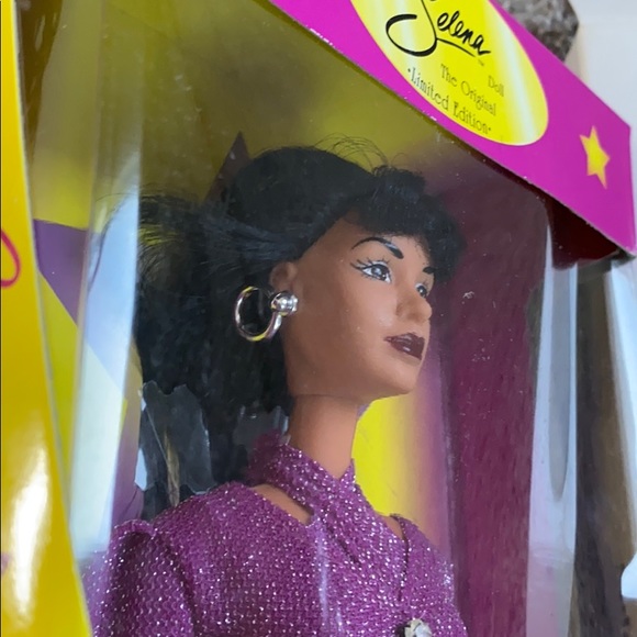 Limited edition Selena doll - Picture 7 of 8